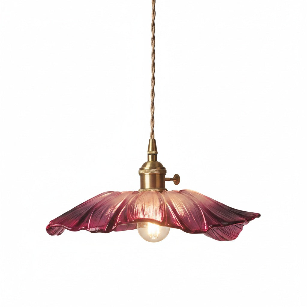 Suspension Fleur en Verre Teinté Rose - Vintage Laiton - vue produit sur fond blanc