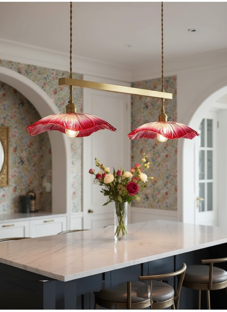 Lustre 2 Suspensions Fleur Verre Rouge Rose Vintage mise en ambiance dans un intérieur