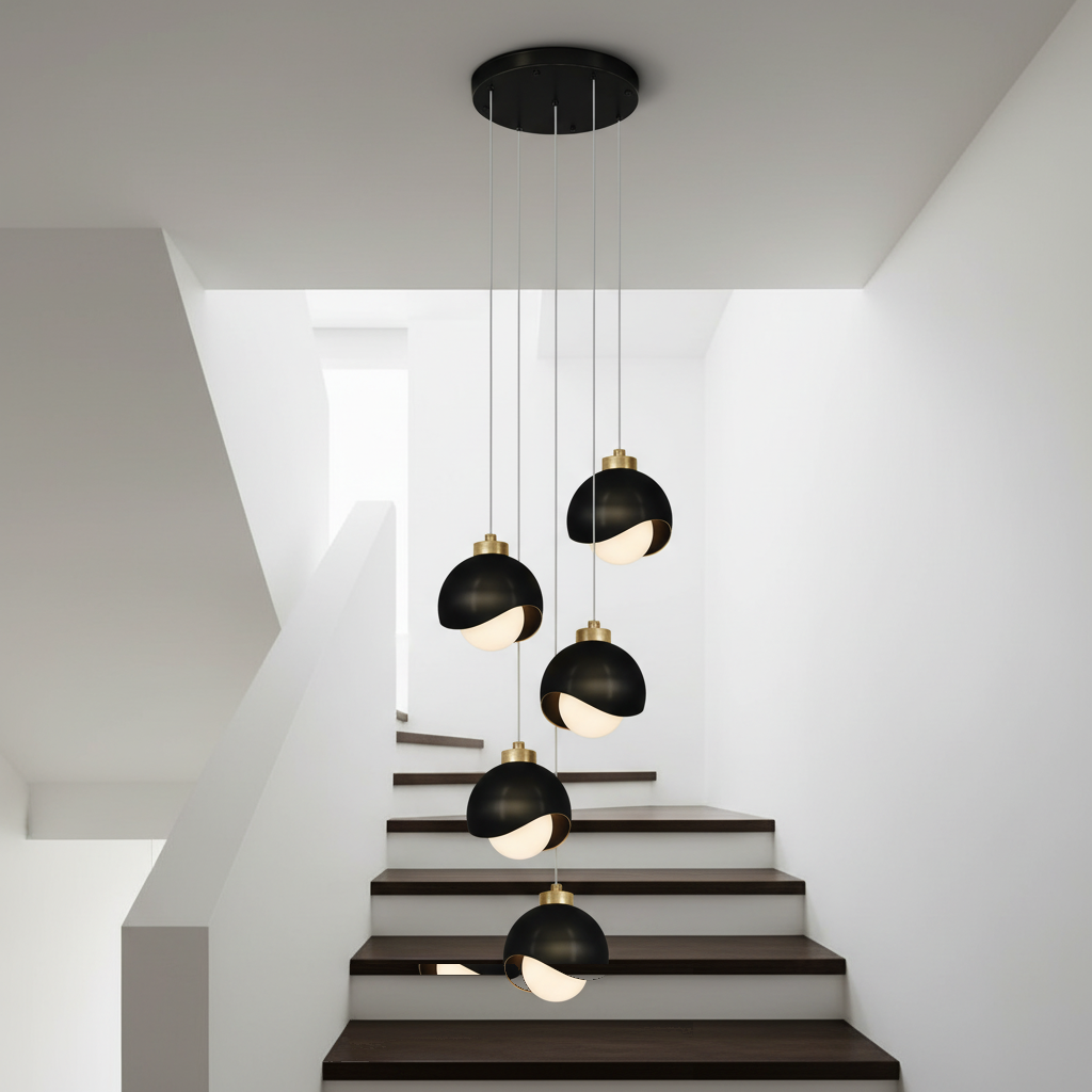 Lustre Design 5 Globes Noirs Dorés Spirale mise en ambiance dans un intérieur