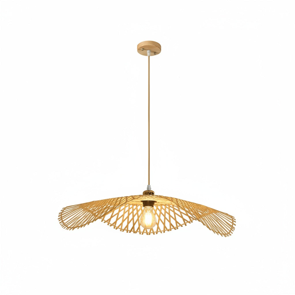 Suspension Bambou Tressé Chapeau Ondulé - vue produit sur fond blanc