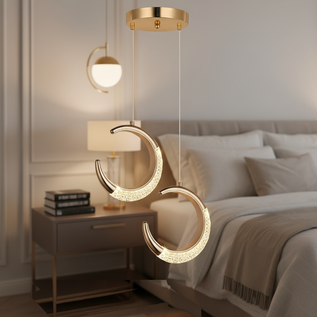Suspension Double Lune Dorée LED Acrylique mise en ambiance dans un intérieur