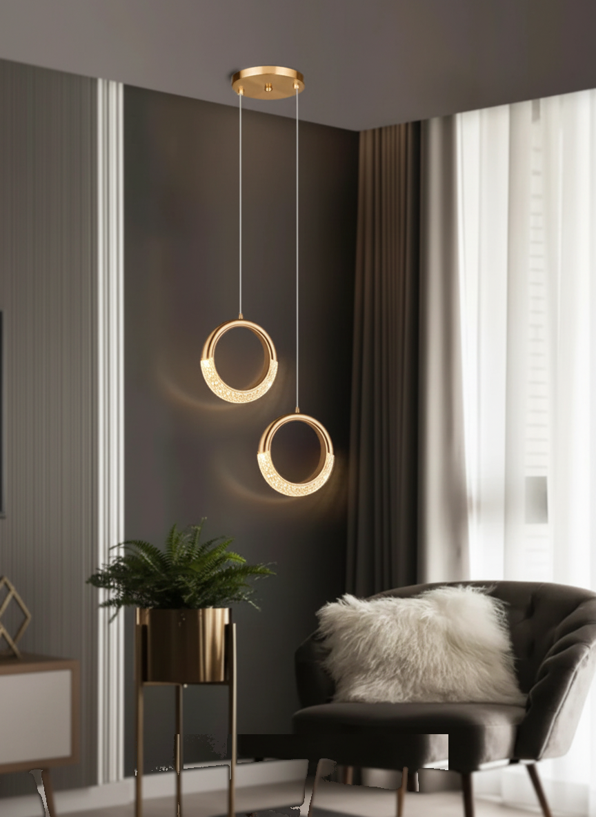 Suspension Duo Anneaux LED Cristal Acrylique Doré mise en ambiance dans un intérieur